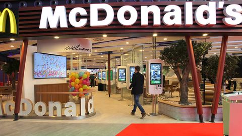 McDonalds steckt in der Krise. Eine neue Strategie soll Kunden zurückgewinnen. Ob das klappt?