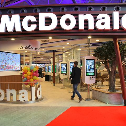 McDonalds steckt in der Krise. Eine neue Strategie soll Kunden zurückgewinnen. Ob das klappt?