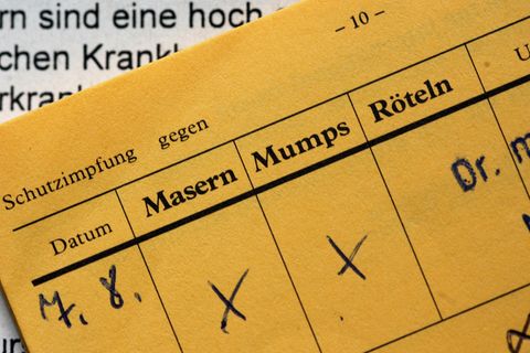 Ab circa einem Jahr können Kleinkinder gegen Masern geimpft werden