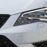 Die Scheinwerfer des Seat Leon ST Cupra haben eine markante Zeichnung