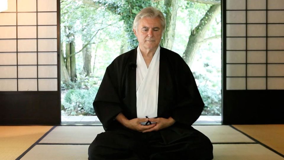 stern-Serie Achtsamkeit, Teil 1: Mit Zazen-Übungen zur Ruhe kommen stern-Serie Achtsamkeit, Teil 1: Mit Zazen-Übungen zur Ruhe kommen