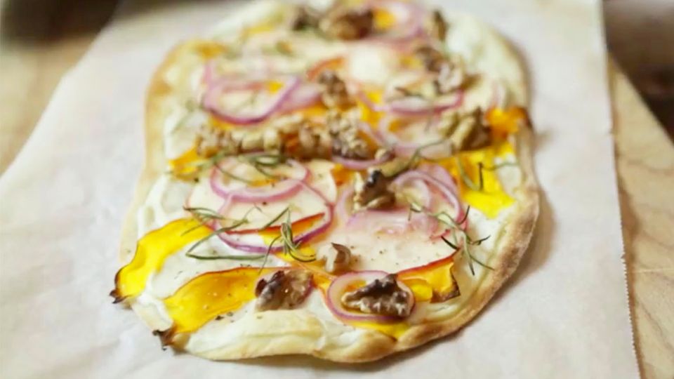 So schmeckt der Herbst: Nussig-mild im Geschmack: Rezept für einen cremigen Kürbis-Käsekuchen mit Streuseln So schmeckt der Herbst: Nussig-mild im Geschmack: Rezept für einen cremigen Kürbis-Käsekuchen mit Streuseln