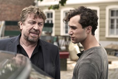 Vater (Armin Rohde) und Sohn (Ludwig Trepte)