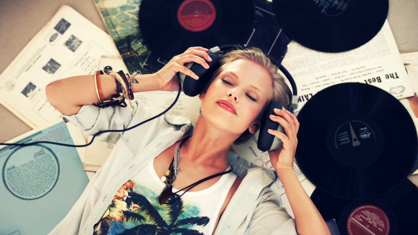 Musik entspannt, Musik erfreut - und das wissen auch die Markt-Betreiber. Bei locker-leichten Klängen im Hintergrund fühlen sich die Kunden wohler und füllen den Einkaufwagen.