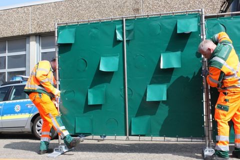 Sichtschutzwände unterstützen Kampf gegen notorische Gaffer