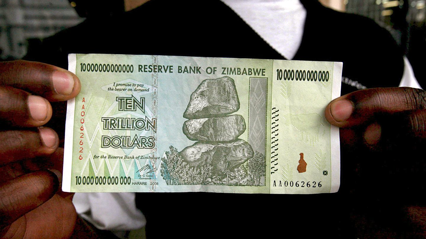 Zehn-Billionen-Dollar-Note aus Simbabwe