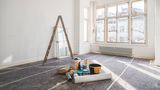 Schönheitsreparaturen wurden gerade in älteren Mietverträgen oftmals mit unwirksamen Klauseln festgehalten. Gibt es beispielsweise starre Vorgaben beim Streichen der Wohnung wie "alle fünf Jahre" und gibt es keine Einschränkung dazu ("bei Bedarf") ist diese Klausel nicht wirksam.