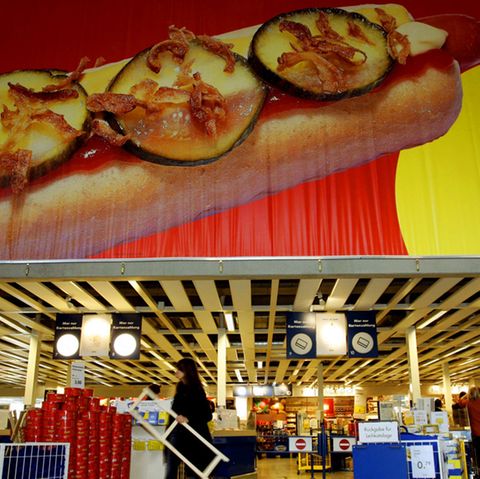 Der Hotdog für einen Euro: Ikea bietet Essen zum Schnäppchenpreis - und das aus gutem Grund.