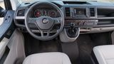 Das Cockpit des T6 ist deutlich wertiger