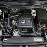 Der 1,0 Liter große Dreizylinder-Benzinmotor des VW Golf TSI BlueMotion.