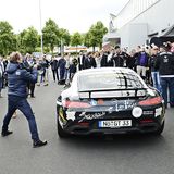 Bei Brabus machte rund ein Dutzend einen kurzen Zwischenstopp.