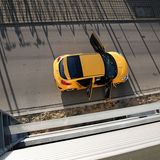 Der Hyundai Veloster Turbo hat auf einer Seite zwei Türen