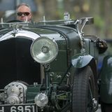 Frank Meakin im Bentley Blower auf Testfahrt