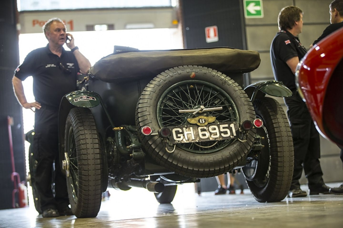 Vorbereitungen zur technischen Abnahme der Mille Miglia