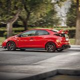 Die aerodynamische Silhouette des Honda Civic Type R sorgt für Anpressdruck