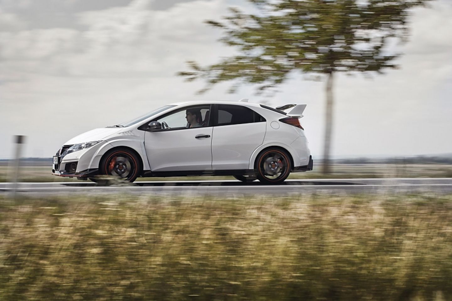 Der Honda Civic Type R ist 4,39 Meter lang