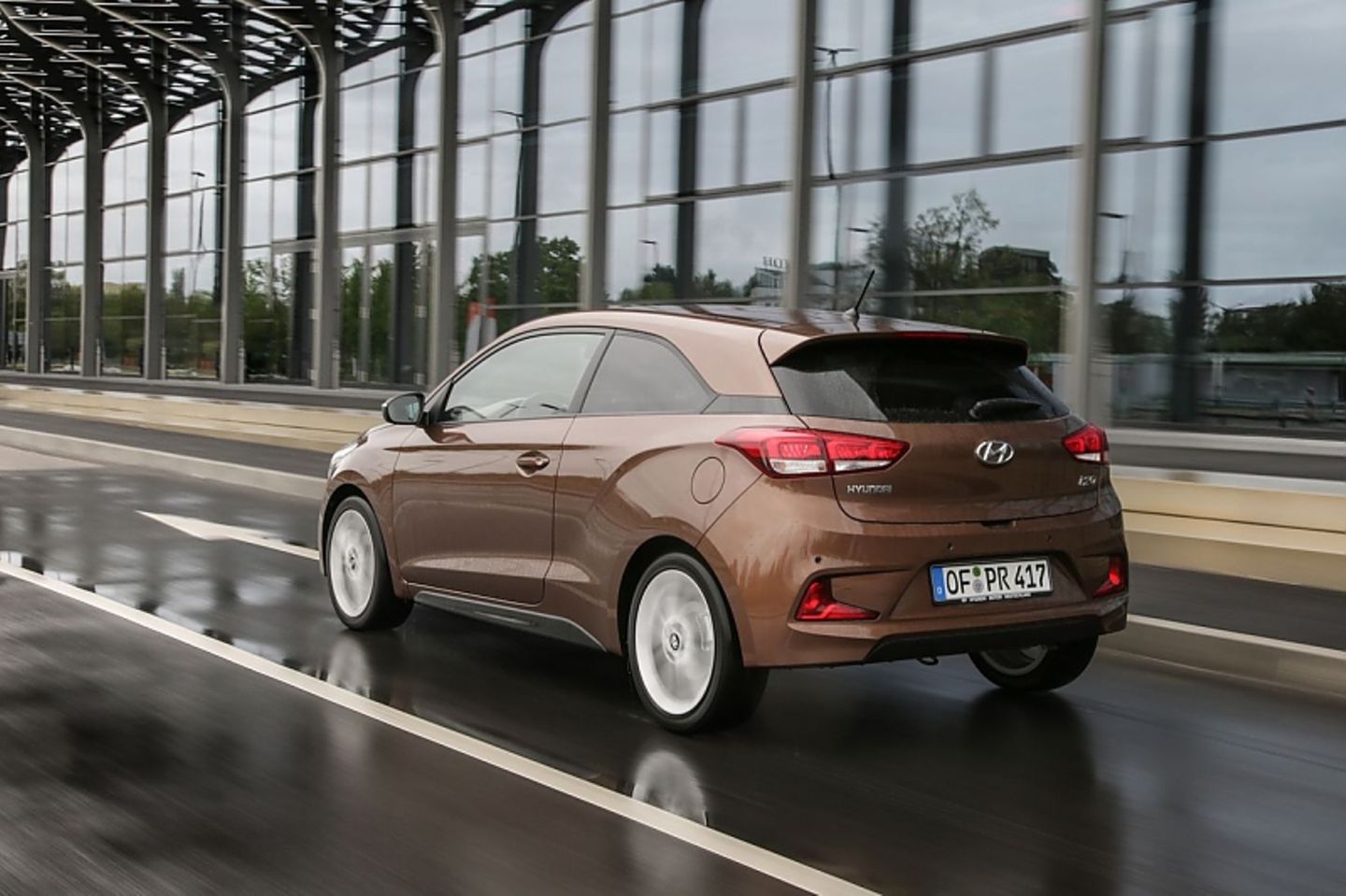 Das Hyundai i20 Coupé hat ein Kofferraum-Volumen von 336 bis 1.001 Litern