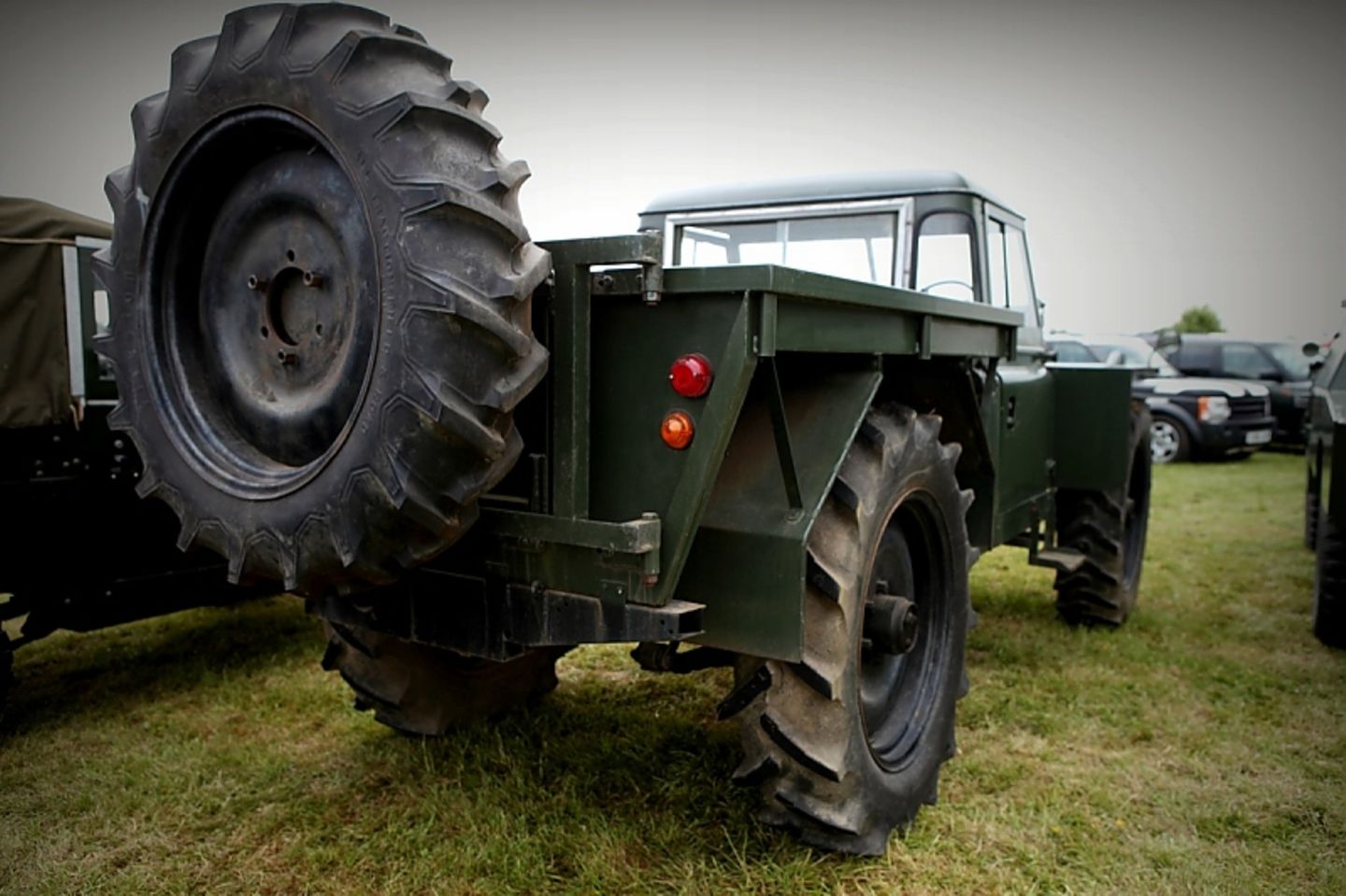 Dunsfold Collection: Land Rover für den Einsatz in der Forstindustrie