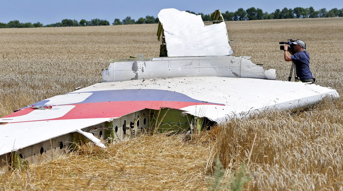 Warum stürzte Flug MH17 am 17. Juli 2014 über der Ostukraine ab? Ein anonymer Auftraggeber mit viel Geld beauftragte den Privatdetektiv Josef Resch.