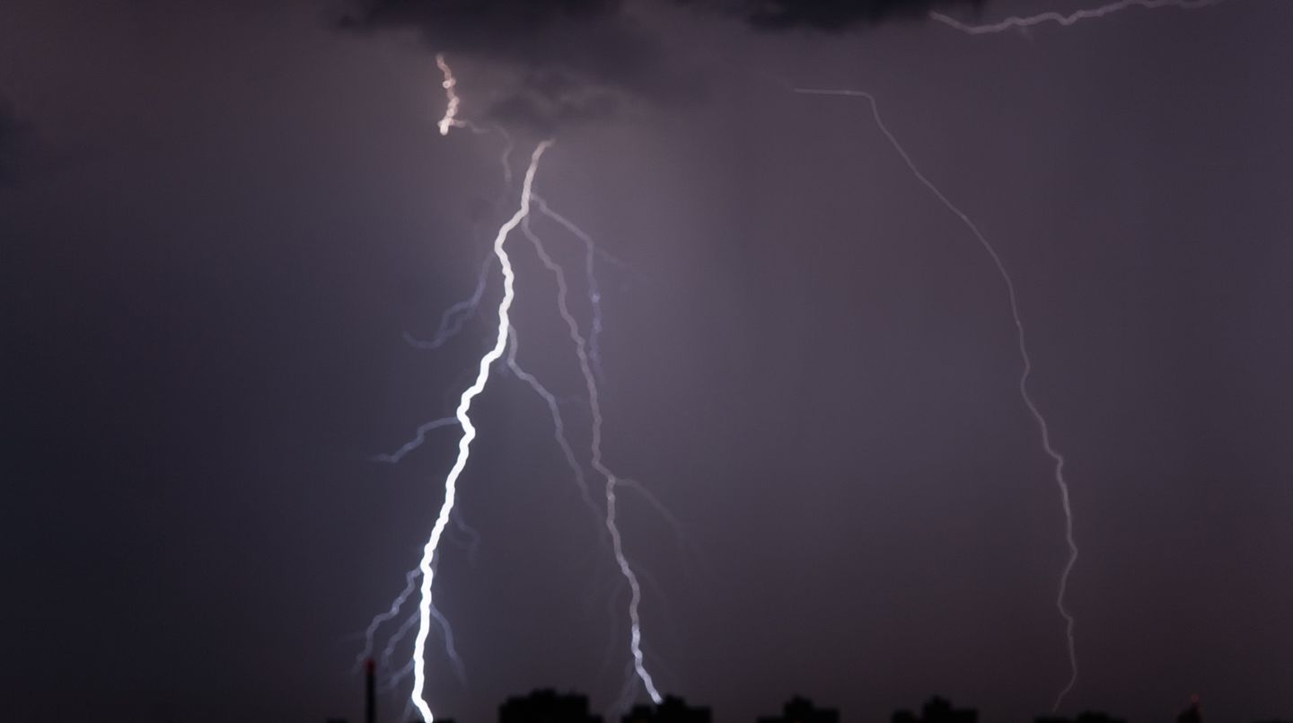 Tief "Michel" bringt Deutschland eine Wetteränderung - mit Blitz und Donner
