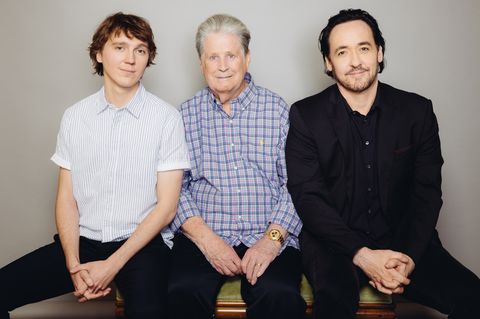 Brian Wilson (Mitte) und seine Film-Alter-Egos Paul Dano und John Cusack
