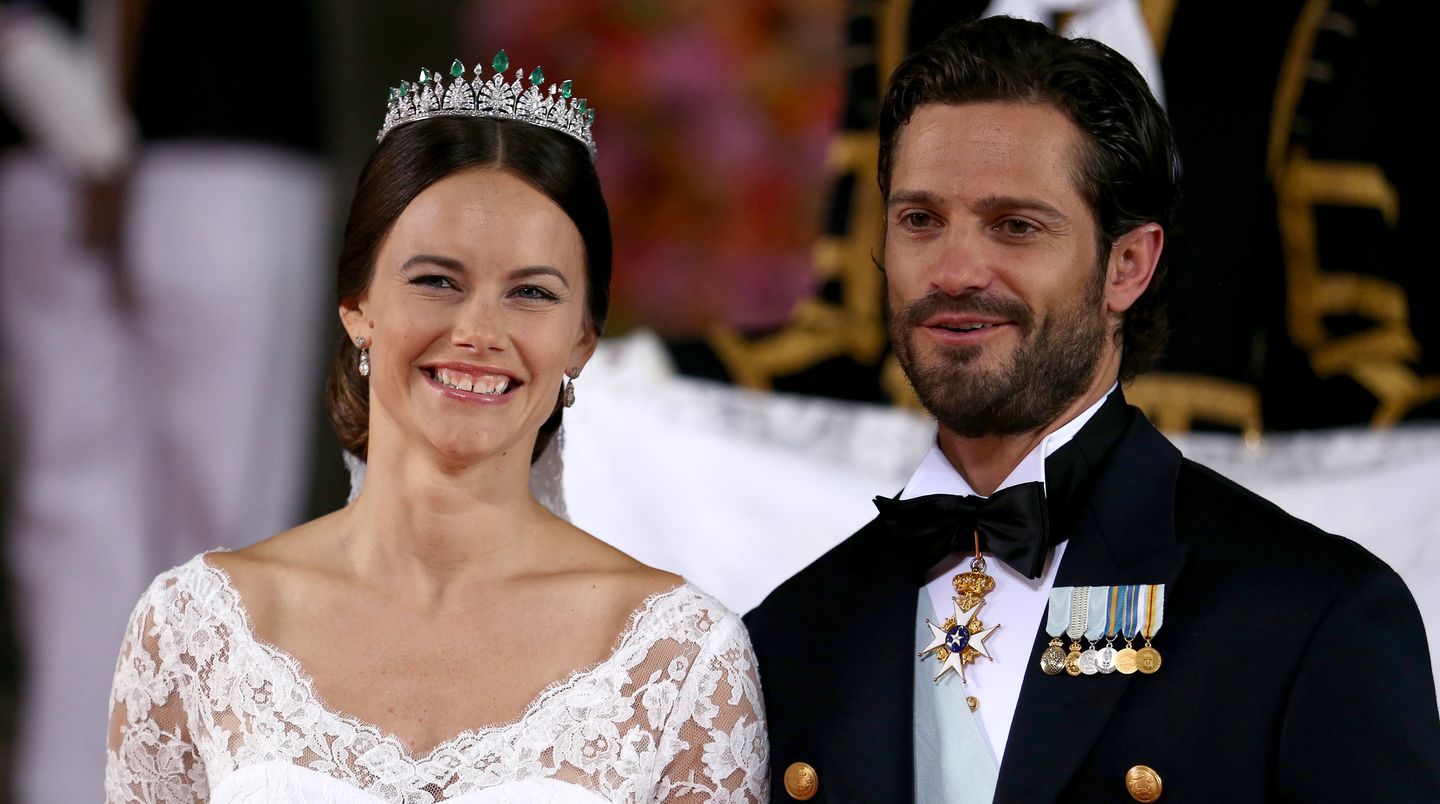 Die frisch gebackene Prinzessin Sofia und Prinz Carl Philip nach der Trauung.