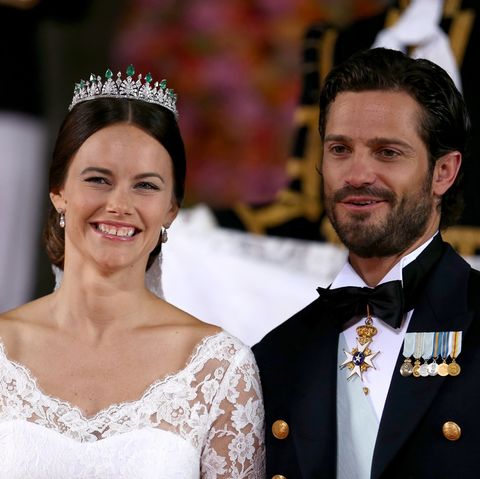 Die frisch gebackene Prinzessin Sofia und Prinz Carl Philip nach der Trauung.