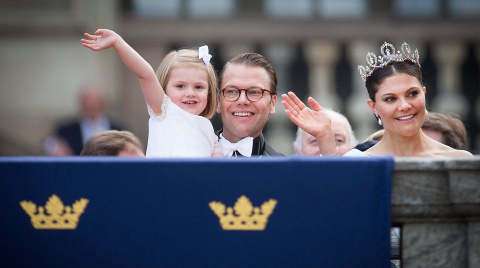 Prinzessin Estelle mit Eltern Prinzessin Estelle mit Eltern