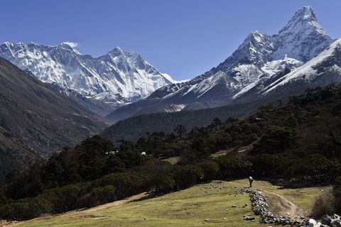 Der Mount Everestin Nepal hat sich nach dem Erdbeben verschoben
