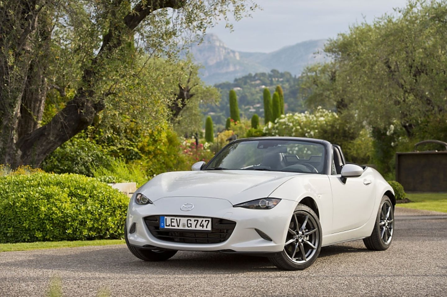 Mazda MX 5 2.0 i-Eloop - LED-Scheinwerfer sind Serie