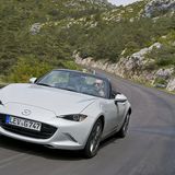 Mazda MX 5 2.0 i-Eloop - das Dach lässt sich nur manuell öffnen und schließen