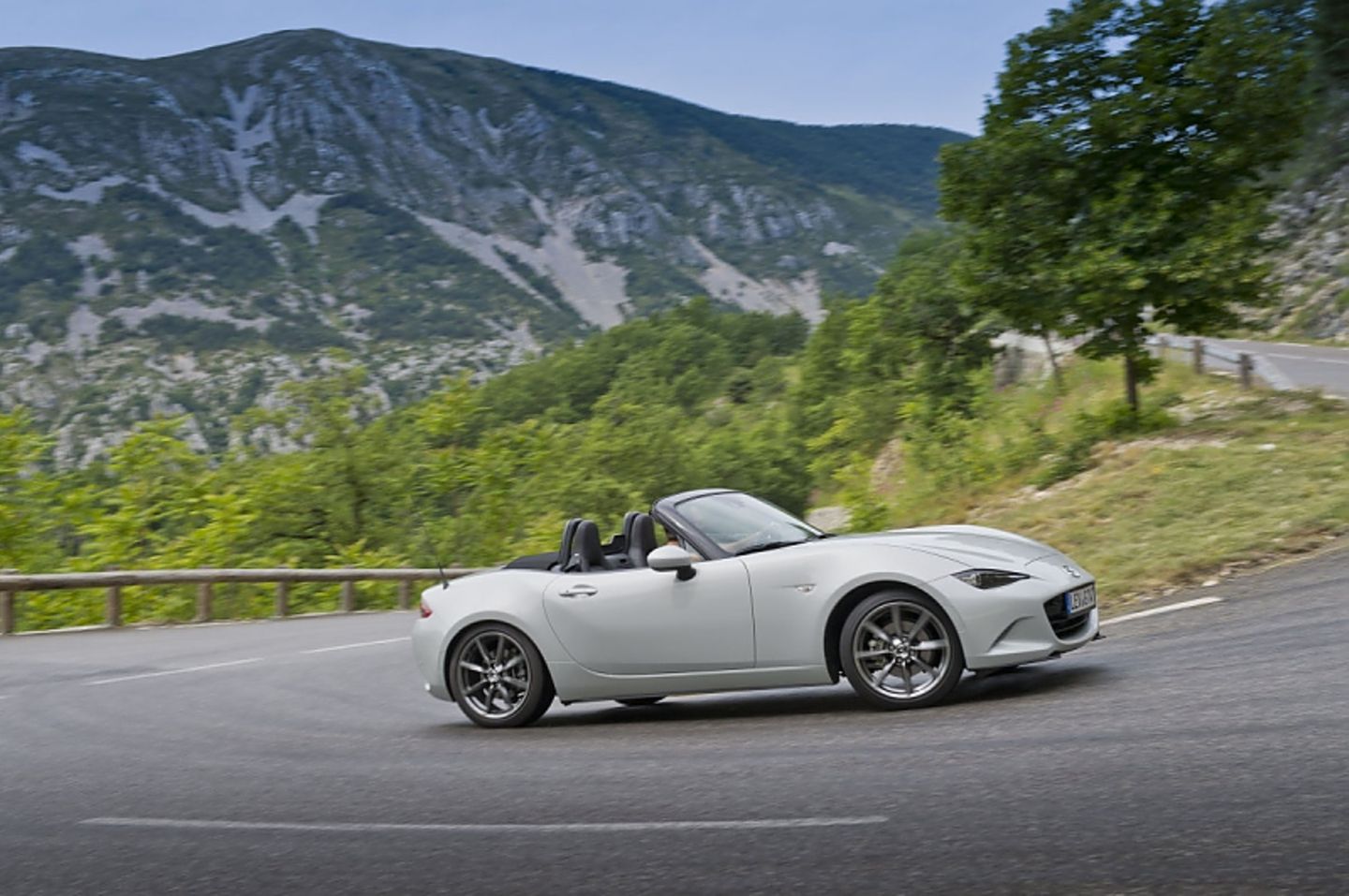Mazda MX 5 2.0 i-Eloop