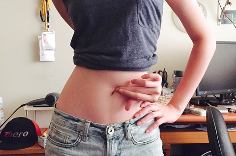 Bereits Tausende Frauen nahmen an der "Belly Button Challenge" teil