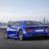 Auch das Heck des Audi R8 e-tron zieren die schicken Alu-Streben