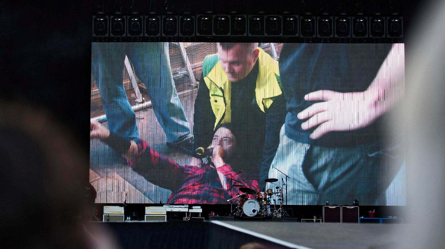 Grohl-Unfall bei Konzert