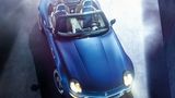 Als ob der BMW Z8 nicht schon spektakulär genug gewesen wäre, setzte ALPINA dem exklusiven Roadster die Krone auf. Der auffällig