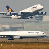 Zwei Maschinen der Lufthansa am Frankfurter Flughafen