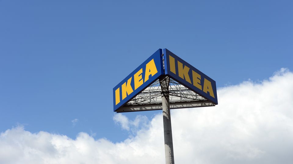 Hotdogs, Flüchtlingszelte und Öko-Strom: So funktioniert das System Ikea