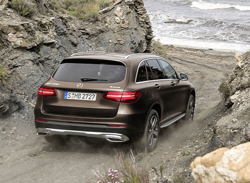 Mercedes GLC - Luftfederung und Geländeprogramme sind optional Mercedes GLC - Luftfederung und Geländeprogramme sind optional