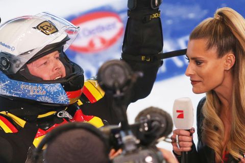 Sophia Thomalla arbeitete beim Stockcarrennen als Reporterin vor Ort. Jetzt hat sie Stefan Raab einen Abschiedsbrief geschrieben.