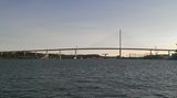 Mehr Wasser geht nicht! Diesen besonderen Blick auf die Strelasundquerung bei Stralsund schickt uns Lokalpatriotin Anne - für sie eine „unvergessene Aussicht“.    Auf der Lokalpatrioten-Karte anschauen