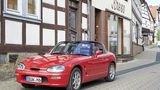Der Suzuki Cappuccino ist 3,30 Meter lang,...