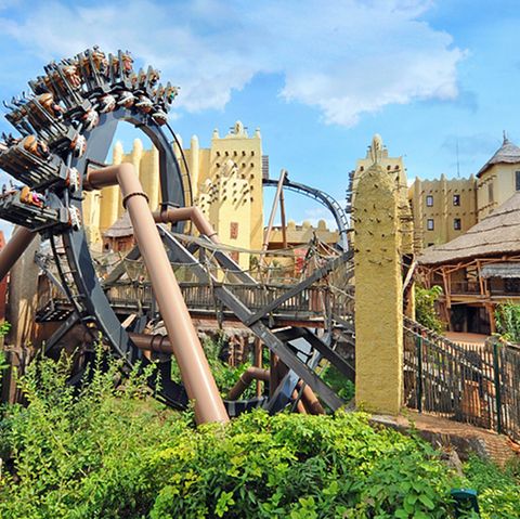 Die Achterbahn "Black Mamba" im Phantasialand
