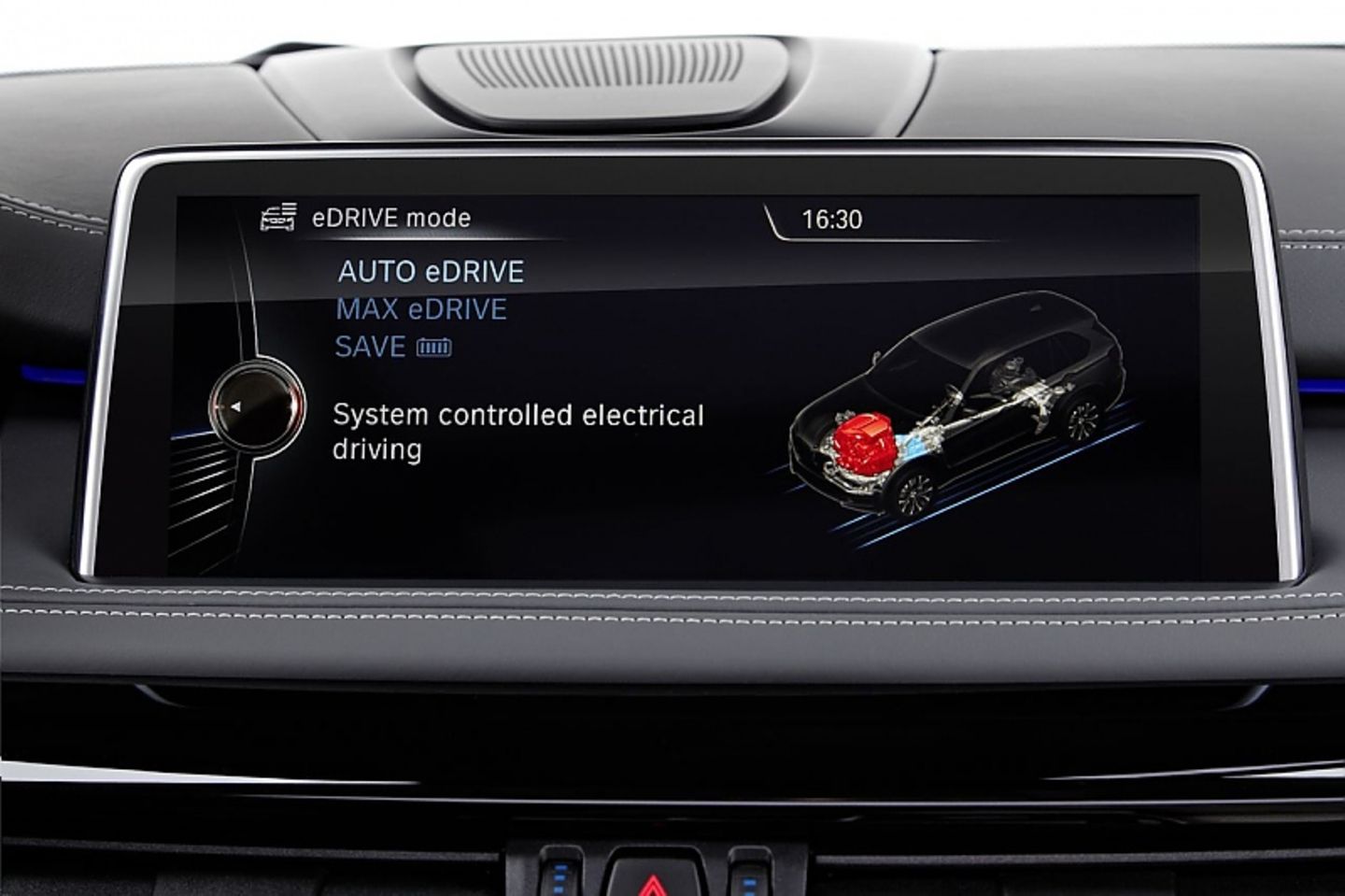 Beim Fahrmodus Auto eDrive steuert die Elektronik das Zusammenspiel zwischen E-Motor und Verbrenner