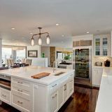 Die Küche von Caitlyn Jenner - weiß und edel