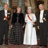 Die Queen in Deutschland: Bundespräsident Richard von Weizsäcker und seine Frau Marianne empfangen die Queen und Prinz Philip zum Bankett im Brühler Schloss Augustusburg. Unter den Gästen des Empfangs ist Boris Becker mit seiner damaligen Freundin Barbara Feltus, die er rund ein Jahr später heiratet.