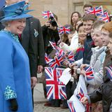 Die Queen in Deutschland: Der bisher letzte deutsche Staatsbesuch der Queen liegt elf Jahre zurück. Im November 2004 reist sie drei Tage durchs Land, besucht unter anderem Berlin, Potsdam und Düsseldorf.