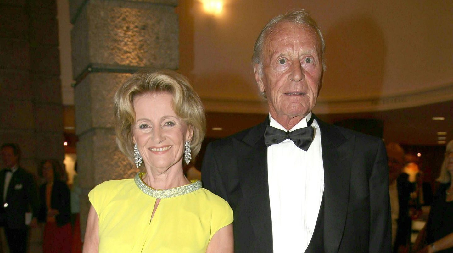 Helmut Lohner mit seiner Frau Elisabeth Gürtler bei den Festspielen in Salzburg (Archivbild 2014)