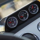 Mit den Rundinstrumenten hat der Fahrer alles im Blick