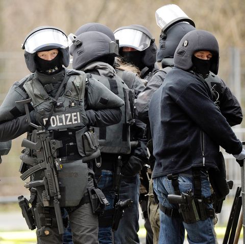 Beamte eines Spezialeinsatzkommandos